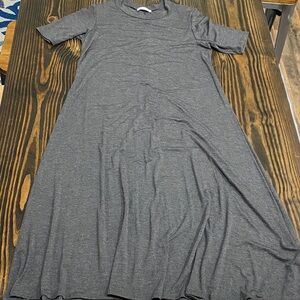 Chic Charcoal Sleeved Traveler Dress